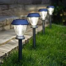TRITON 365 SOLAR STAKE LIGHT - 4PC CARRY PACK DISPLAY 10L 1009005